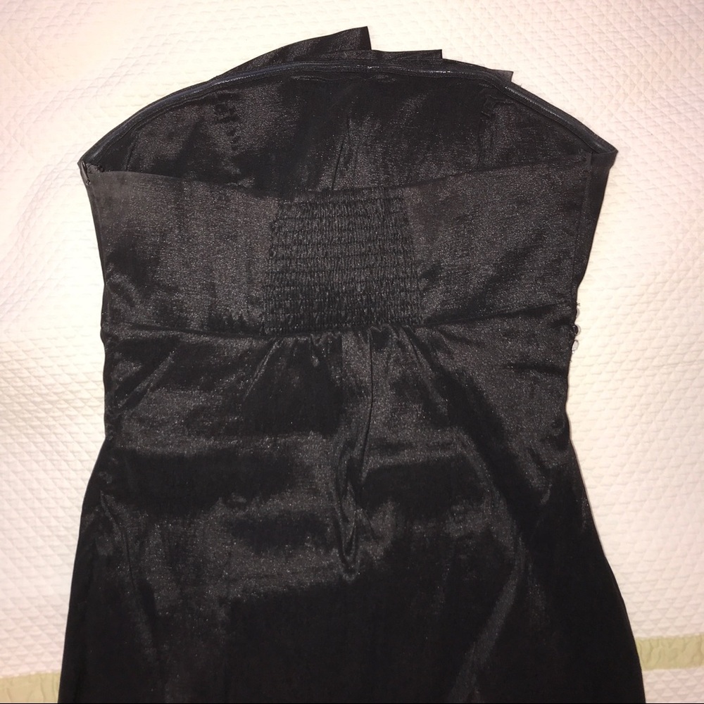 Dress - Picture 4 of 4